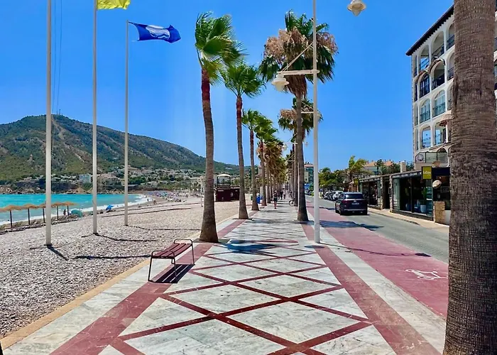 2 Bedroom Albir Apartment By The Beach